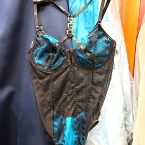 NEW LINGERIE BODYSUIT SMALL